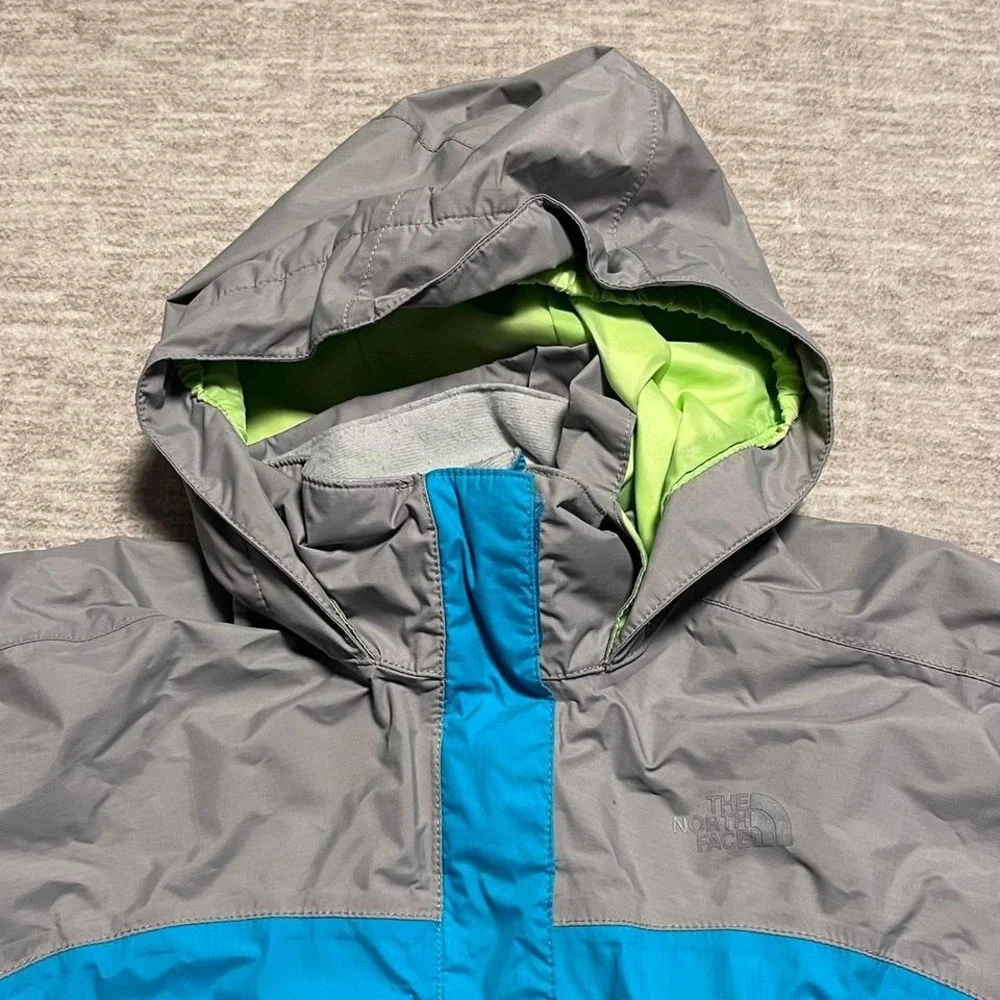 The North Face Girls Jacket Size L 14/16‎ Gray Blue Waterproof Hooded Rain Coat